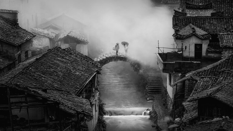Yu Changren - The-ancient-village-of-fog-rain